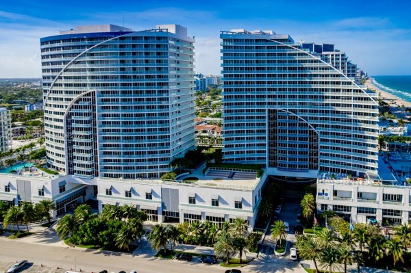 3101 Bayshore Dr #1402 Fort Lauderdale, FL 33304