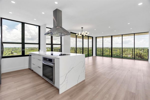 780 NE 69th St #910 Miami, FL 33138