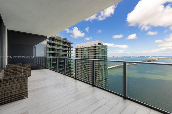 480 NE 31st St #4605 Miami, FL 33137