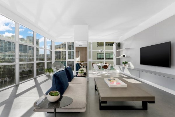 6103 Aqua Ave #504 Miami Beach, FL 33141