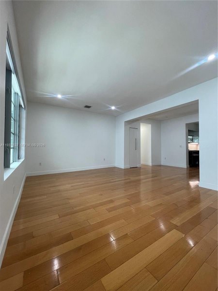 2021 Meridian Ave #12 Miami Beach, FL 33139