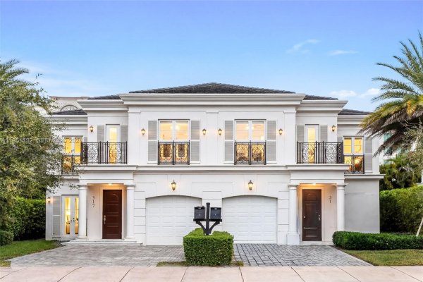 315 Santander Ave #315 Coral Gables, FL 33134