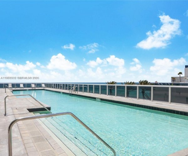15901 Collins Ave #405 Sunny Isles Beach, FL 33160