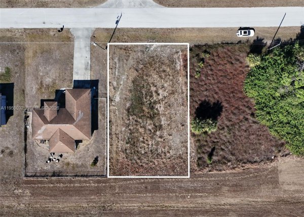 3019 S Balsam Cir La Belle, FL 33935