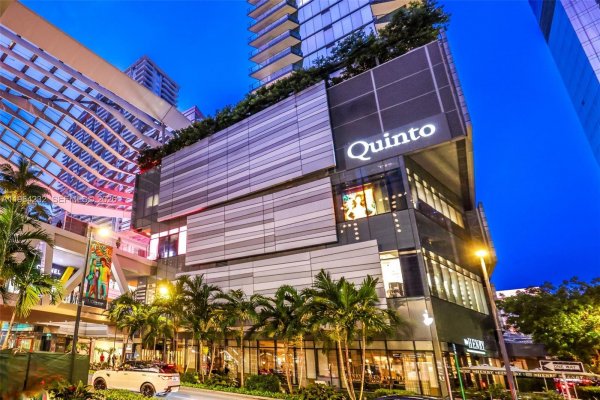 55 SW 9th St #3906 Miami, FL 33130