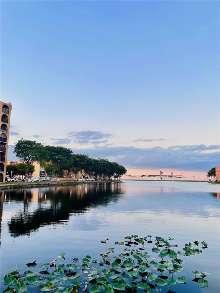 4721 NW 7th St #102-12 Miami, FL 33126