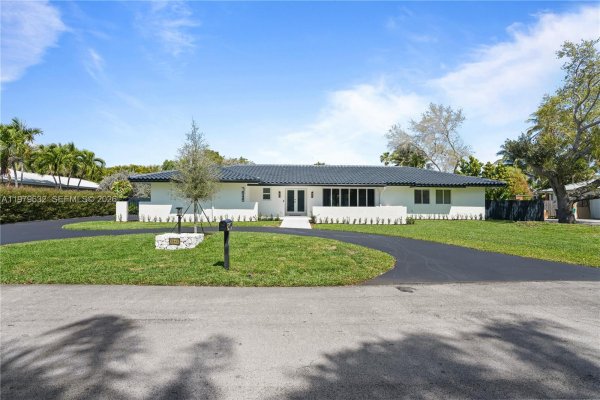 7845 SW 179th Ter Palmetto Bay, FL 33157