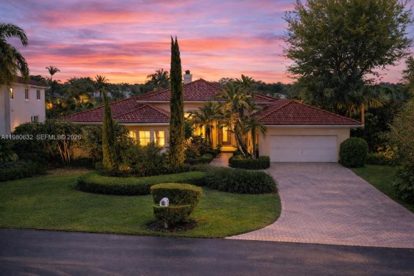 16701 SW 84th Ct Palmetto Bay, FL 33157