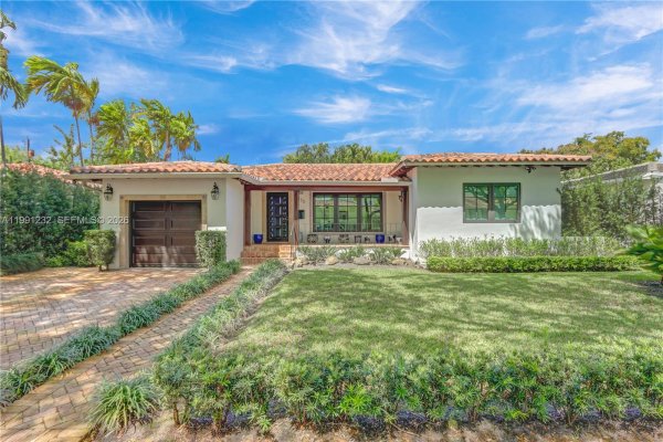 233 Velarde Ave Coral Gables, FL 33134