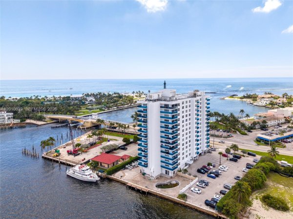 2639 N Riverside Dr #501 Pompano Beach, FL 33062