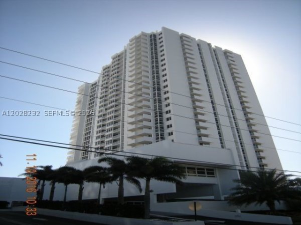 1370 S Ocean Blvd #1206 Pompano Beach, FL 33062