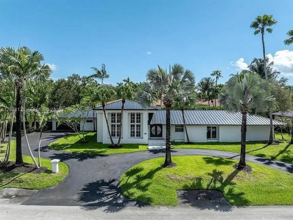 15201 SW 74th Palmetto Bay, FL 33157