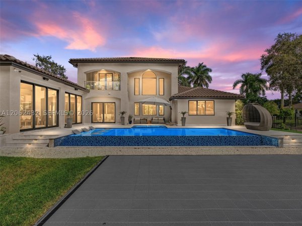 1021 NW 115th Ave Plantation, FL 33323