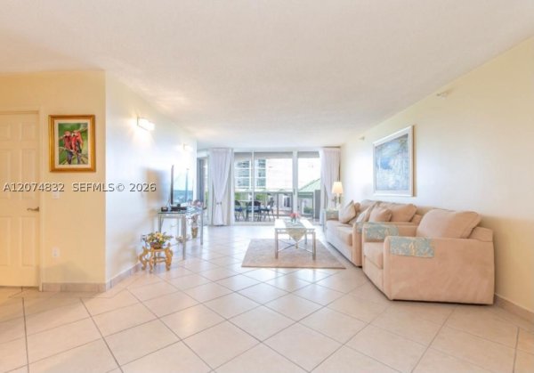 16711 Collins Ave #706 Sunny Isles Beach, FL 33160