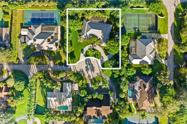 15625 SW 73rd Ct Palmetto Bay, FL 33157