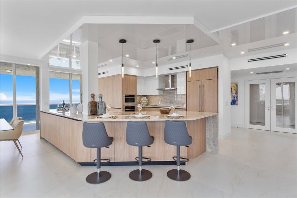 3100 N Ocean #1501 Fort Lauderdale, FL 33308