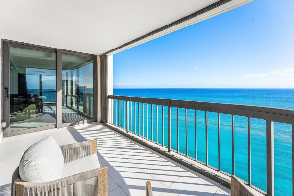 5380 N Ocean Dr #19D Riviera Beach, FL 33404