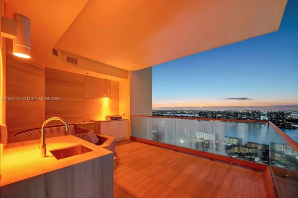 17901 Collins Ave #3605 Sunny Isles Beach, FL 33160