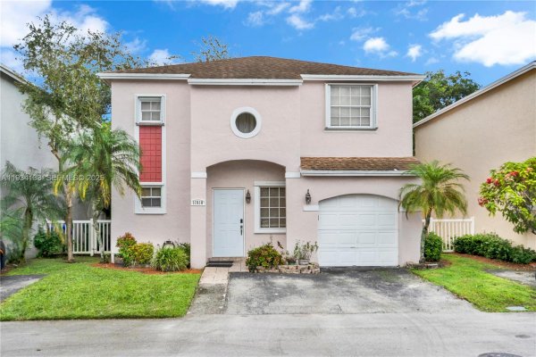 11910 NW 12th St Pembroke Pines, FL 33026