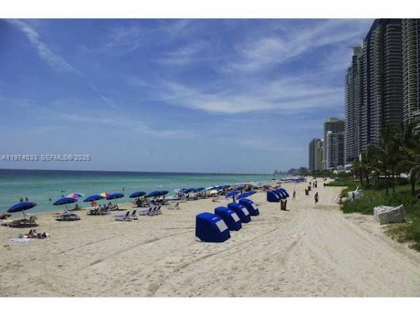 17375 Collins Ave #1704 Sunny Isles Beach, FL 33160