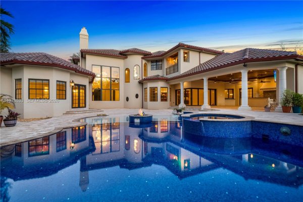 11400 SW 67th Ave Pinecrest, FL 33156