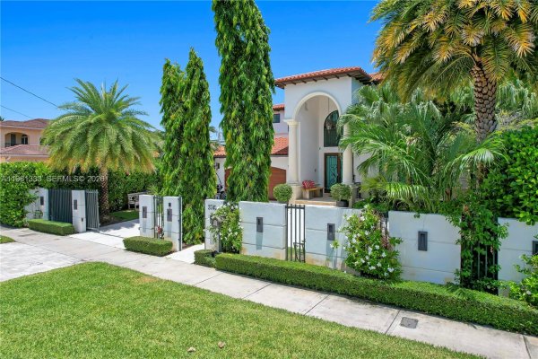 3747 Prairie Ave Miami Beach, FL 33140