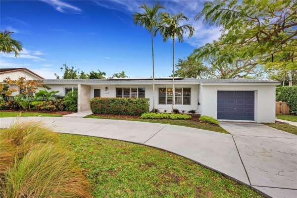 6440 SW 63rd Ter South Miami, FL 33143