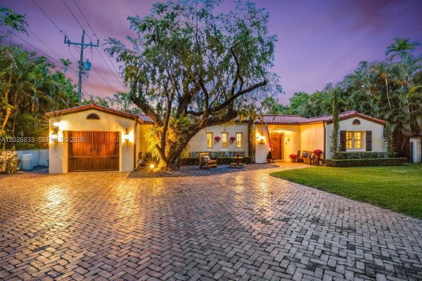 1809 Granada Coral Gables, FL 33134