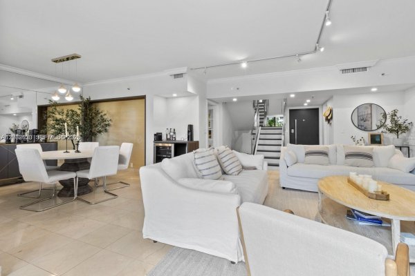 520 Brickell Key #A307 Miami, FL 33131