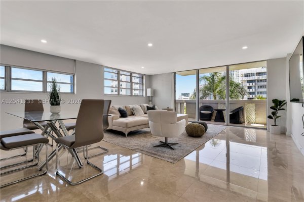 800 West Ave #635 Miami Beach, FL 33139