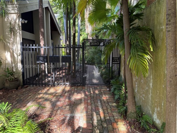 3165 Center St #1 Miami, FL 33133