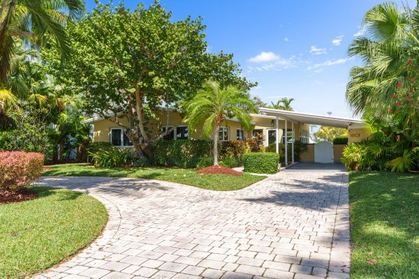 1601 SE 12th Fort Lauderdale, FL 33316