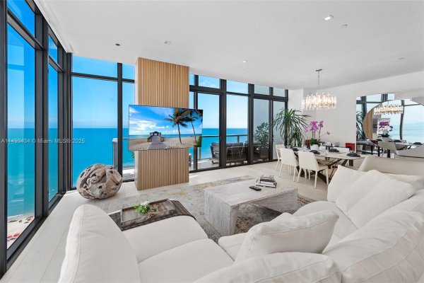 2201 Collins Ave #2006/UPH Miami Beach, FL 33139