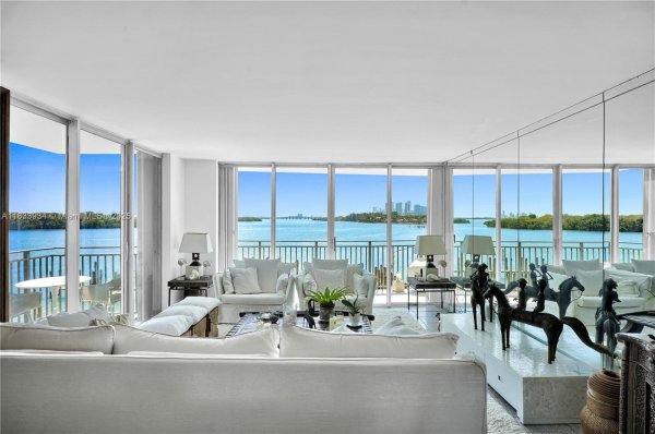 770 NE 69th St #4I Miami, FL 33138