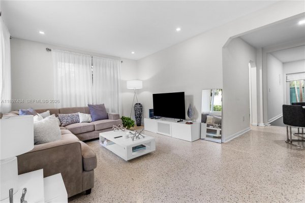 1544 Michigan Ave #1 Miami Beach, FL 33139