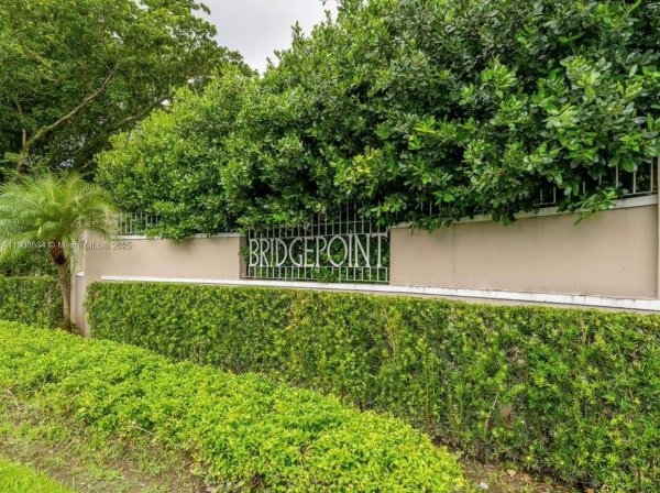 6950 SW 55th Ter #E Miami, FL 33155