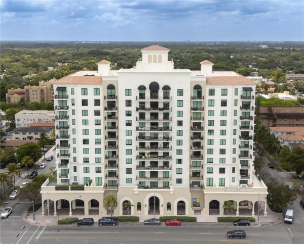 1300 Ponce De Leon Blvd #808 Coral Gables, FL 33134