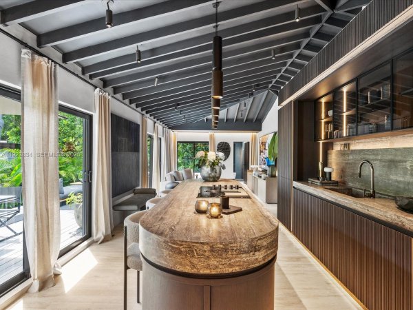 3522 William Ave Miami, FL 33133