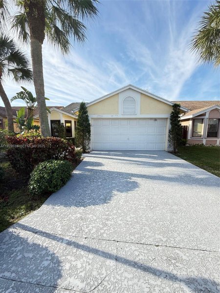 8582 Jared Way Boca Raton, FL 33433