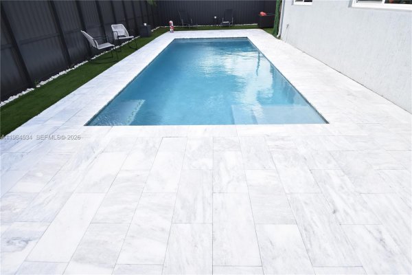 630 N 66th Ave Hollywood, FL 33024