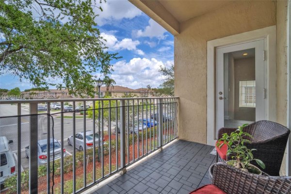 9075 Preston Pl #9075 Tamarac, FL 33321