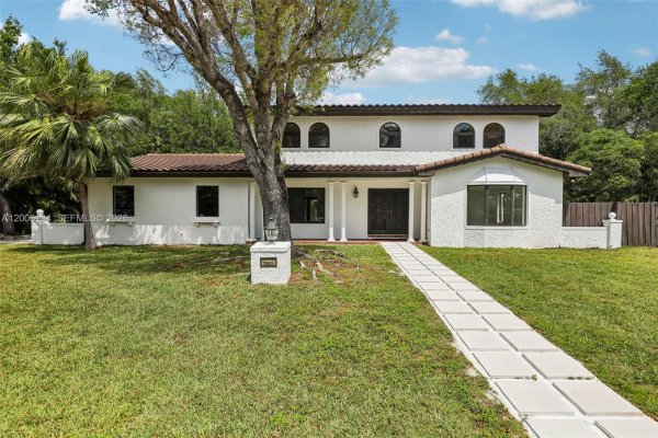 7885 SW 179th Ter Palmetto Bay, FL 33157