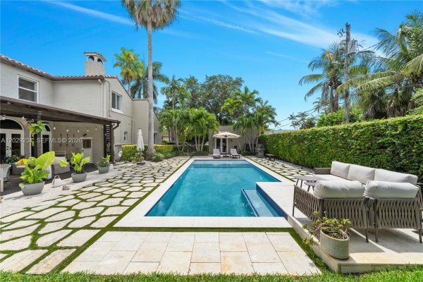 273 NE 98th St Miami Shores, FL 33138