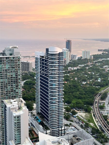 60 SW 13th St #5216 Miami, FL 33130
