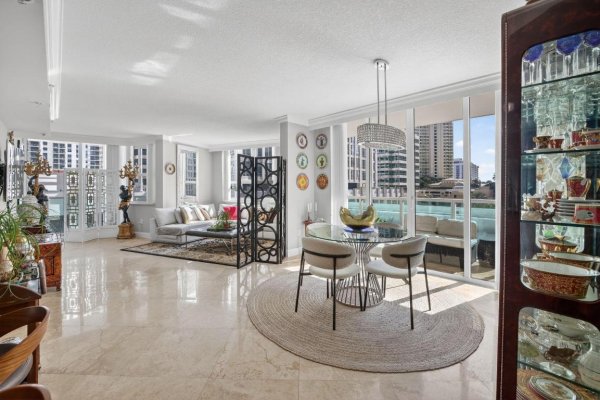 350 SE 2nd #730 Fort Lauderdale, FL 33301