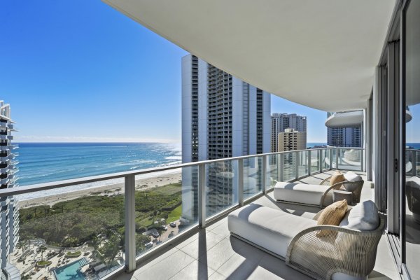 3100 N Ocean #1804 P Singer Island, FL 33404