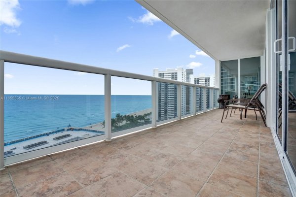 1850 S Ocean Dr #1201 Hallandale Beach, FL 33009