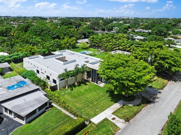 2940 SW 63rd Ave Miami, FL 33155 2940 SW 63rd Ave Miami, FL 33155