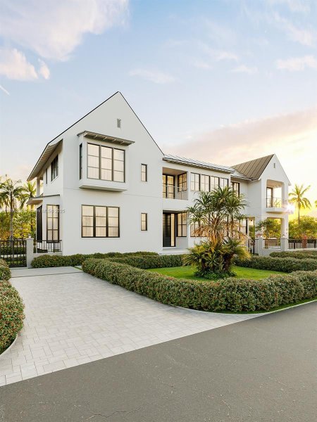 5262 La Gorce Dr Miami Beach, FL 33140