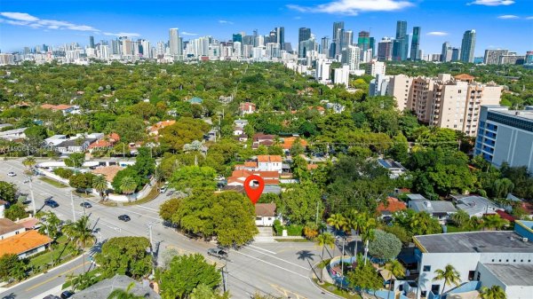 375 SW 32nd Rd Miami, FL 33129